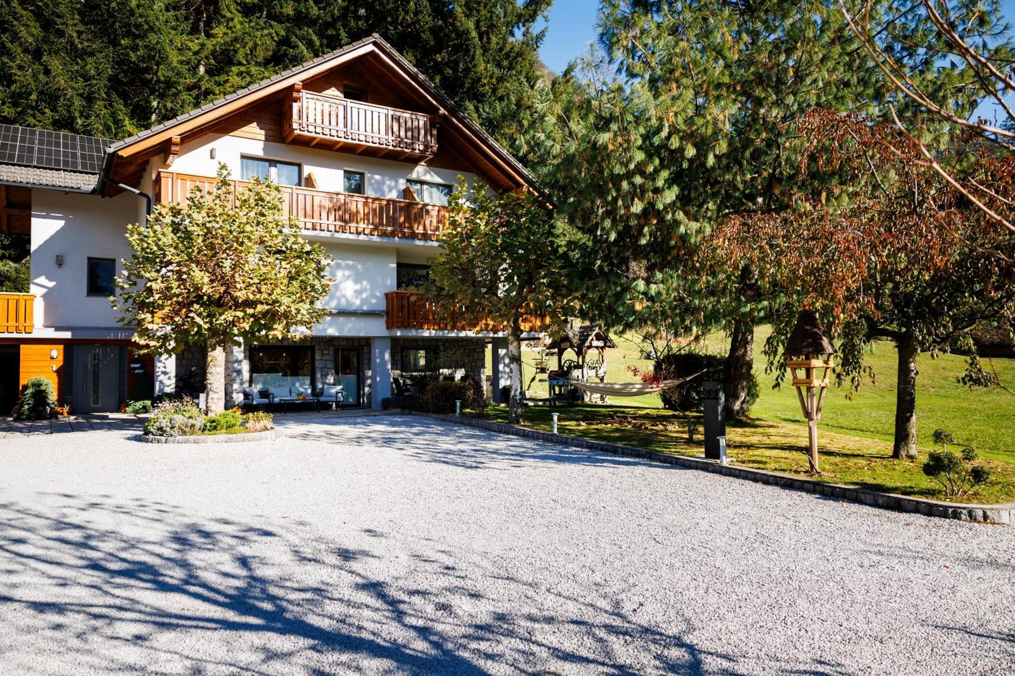 Vila Slavc, Cosy Apartment Near The Lake بليد المظهر الخارجي الصورة