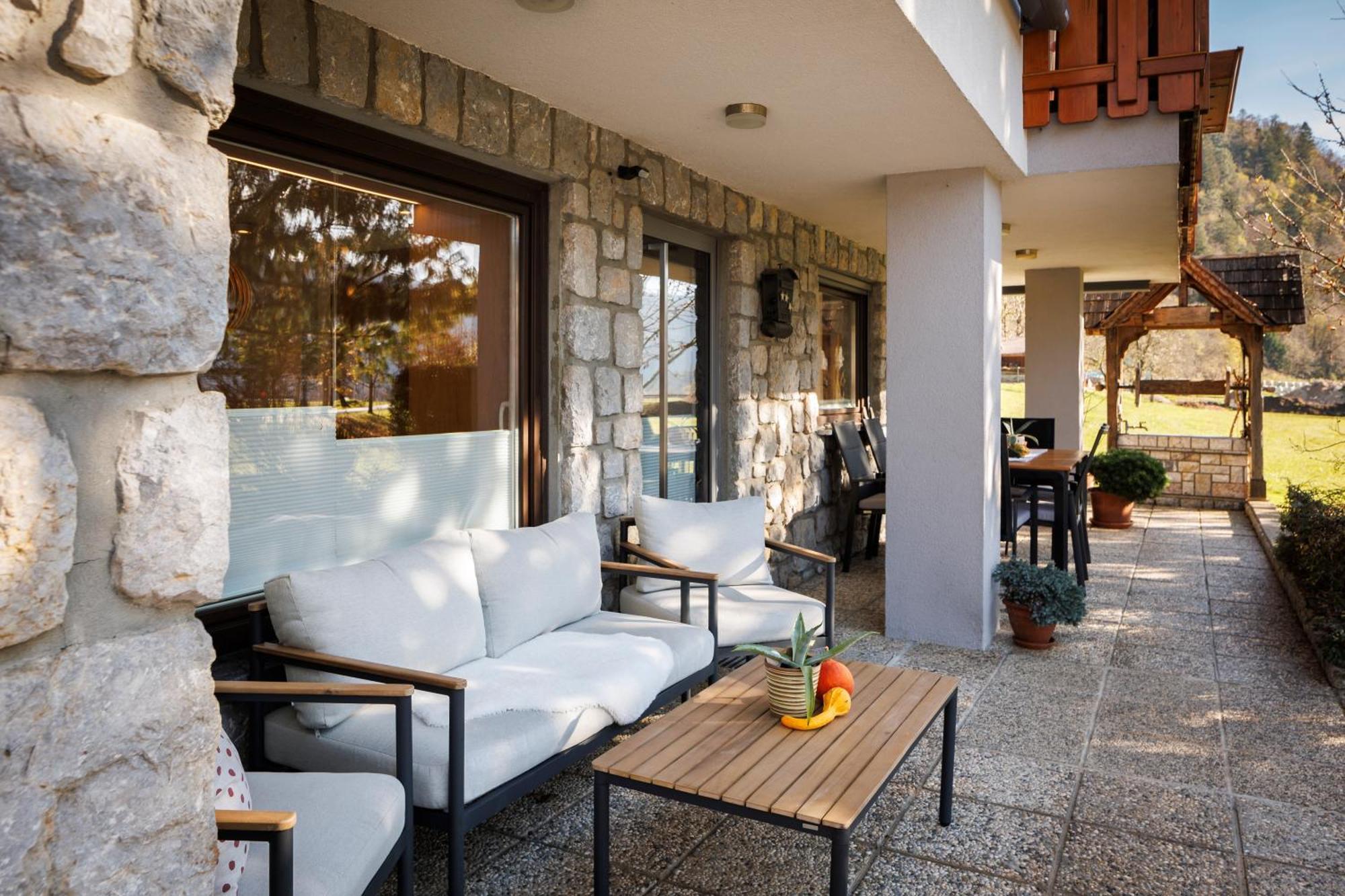 Vila Slavc, Cosy Apartment Near The Lake بليد المظهر الخارجي الصورة